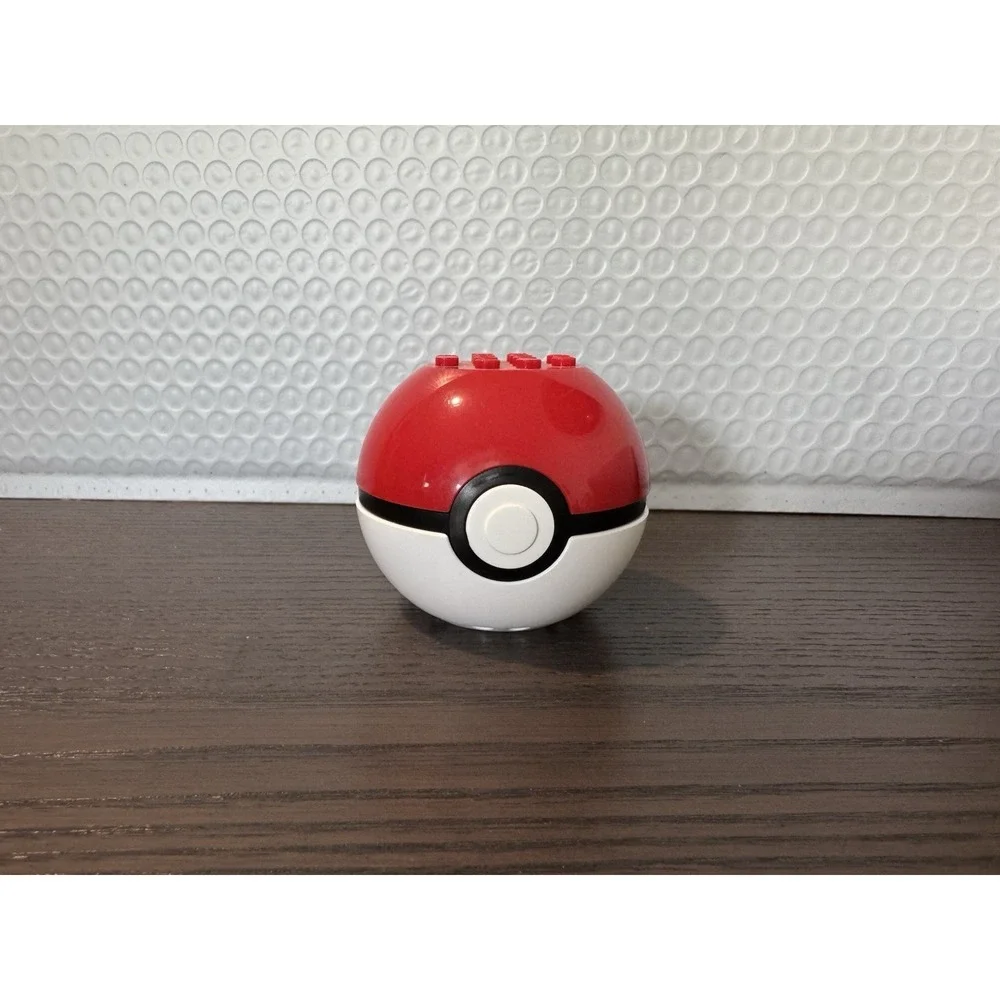 Mega Construx Pokemon Poke Ball Squirtle Creature Water Building Kit For Kid Fun